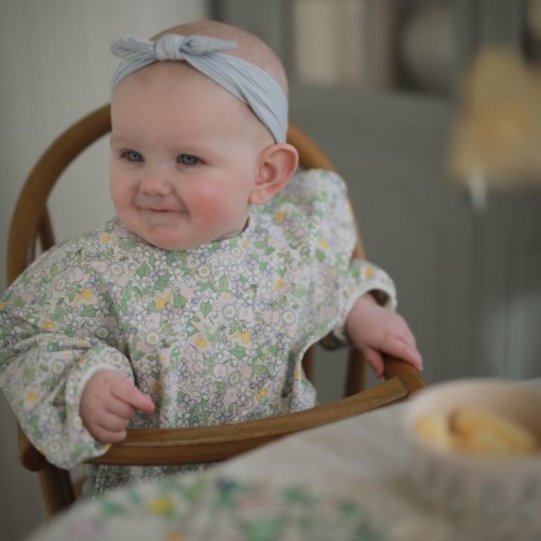 Right Start Beskow Flower Festival Bib med erme/apron