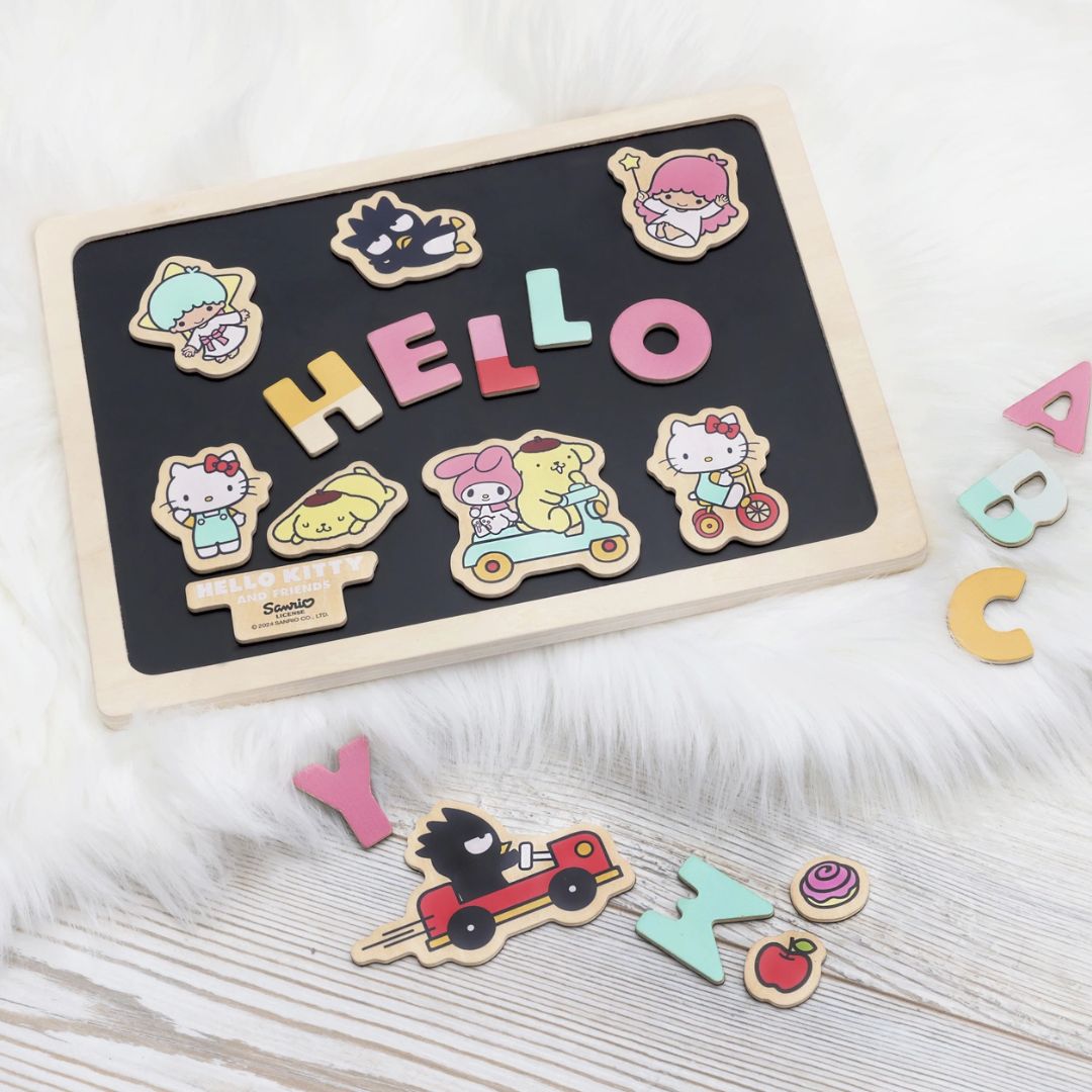 Hello Kitty-magneter med bokstaver